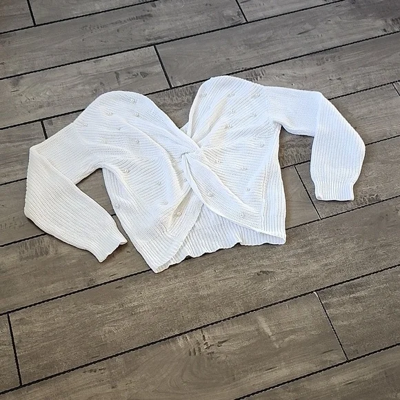 Sweater - Picture 6 of 7